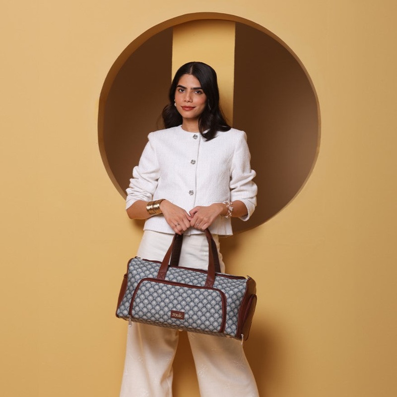 Hampi Sculpt Weekender Duffle Bag