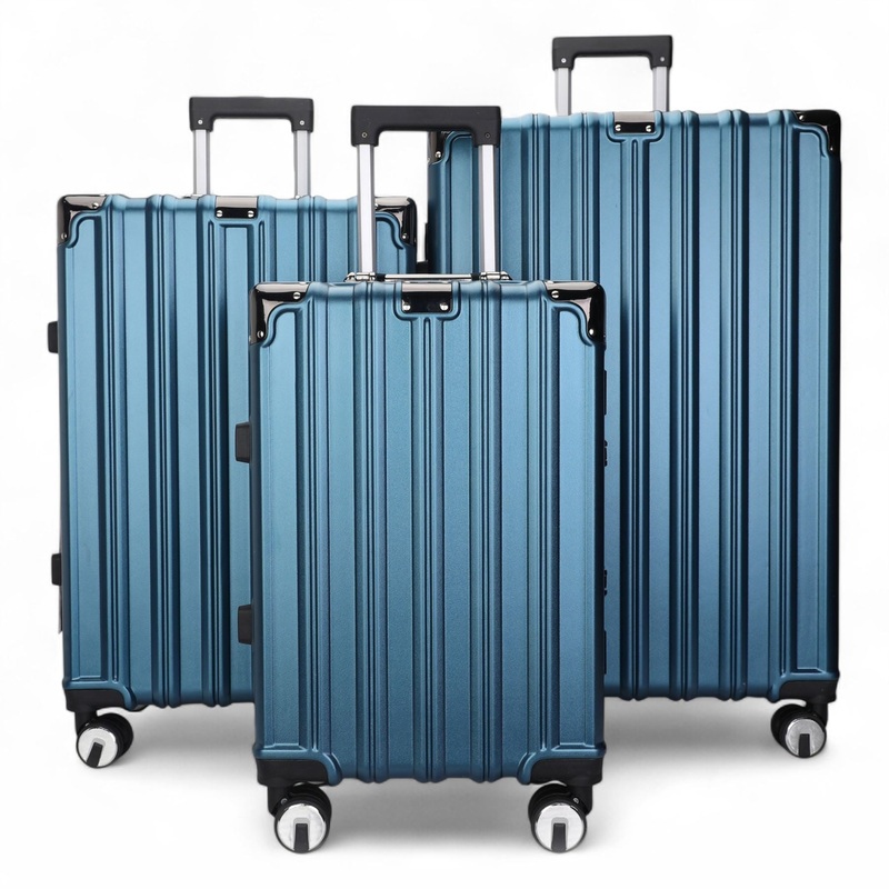 Airdrie Set of 3 Hard Shell Suitcase in Blue
