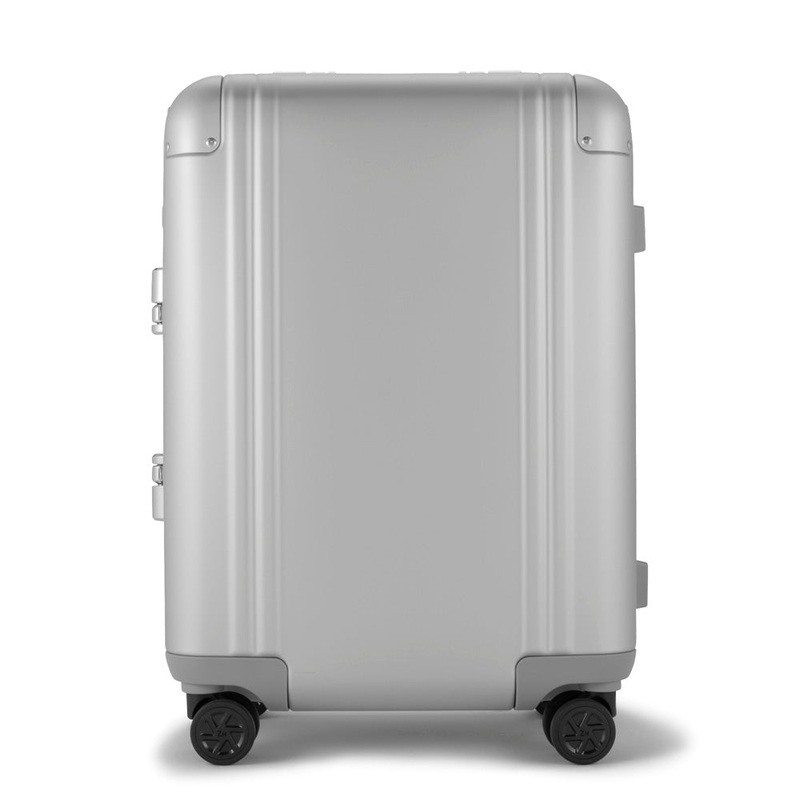 Zero Halliburton Classic Aluminum Continental Carry On
