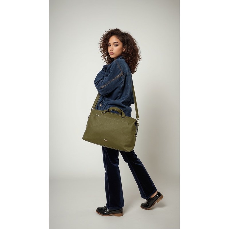 Traveler Green Large Duffel Bags
