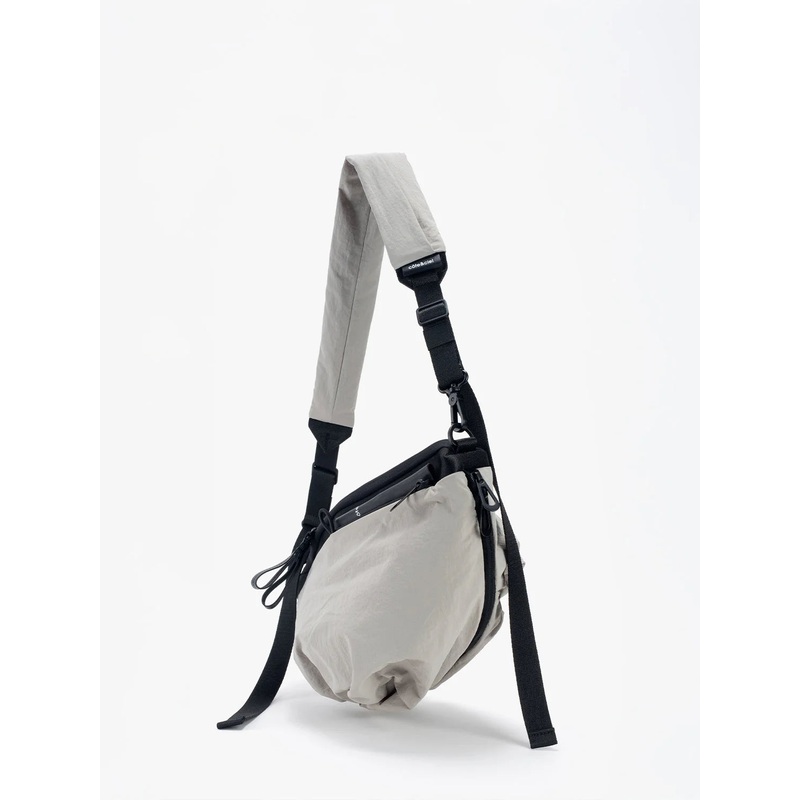 Orne Smooth - Light Grey & Sand