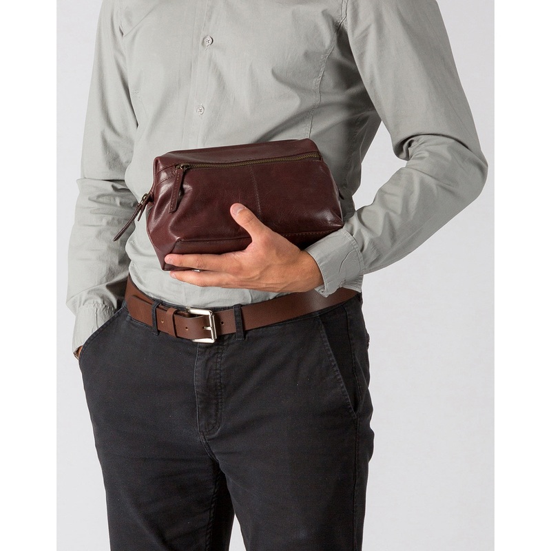 'Morano' Italian-Inspired Brown Leather Washbag