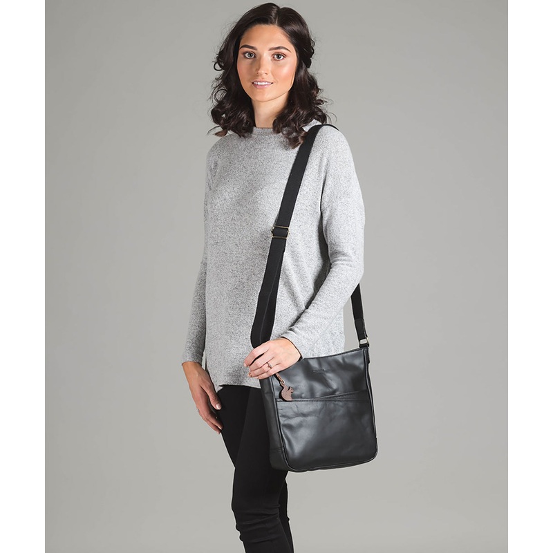 'Bow' Vintage Black Handcrafted Leather Bag