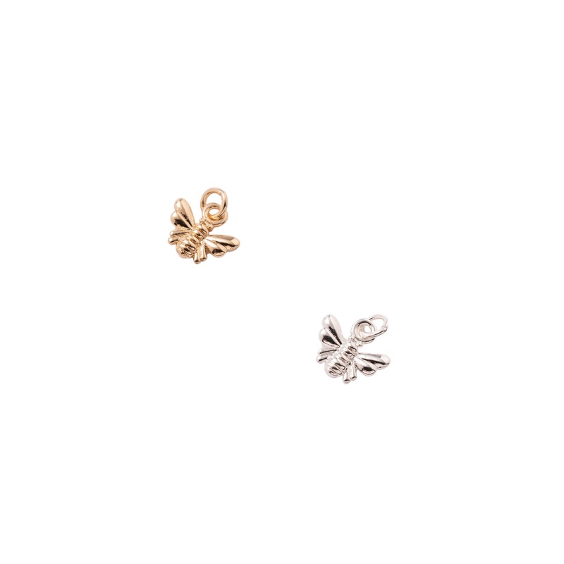 Isadora Aurelia Bee Charm