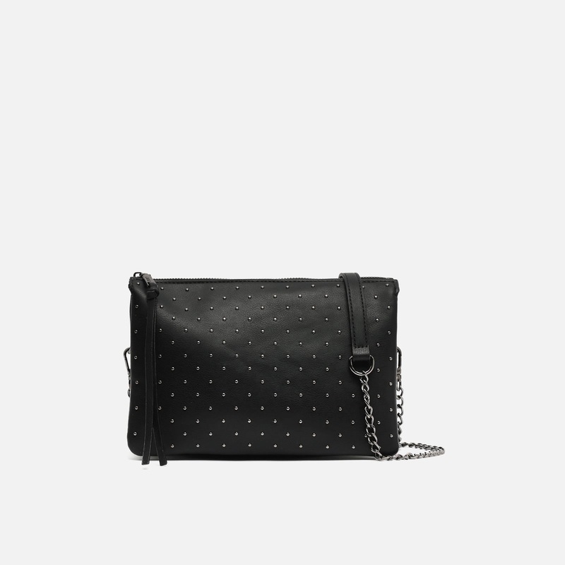 Betsys bolso bandolera con detalles metlicos