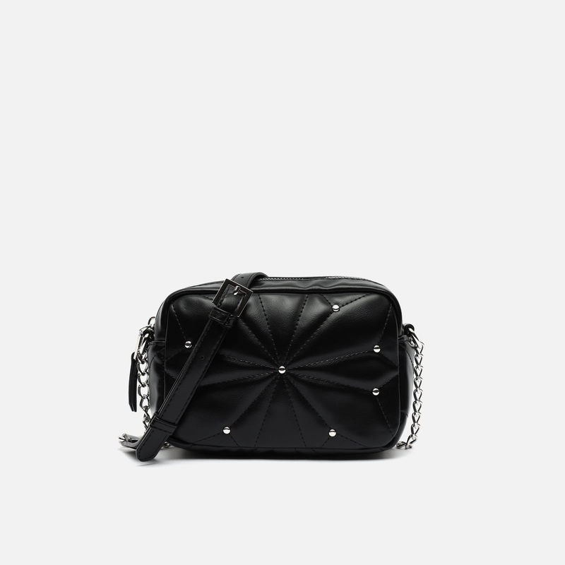 Naida bolso bandolera pequeo acolchado con detalles metlicos