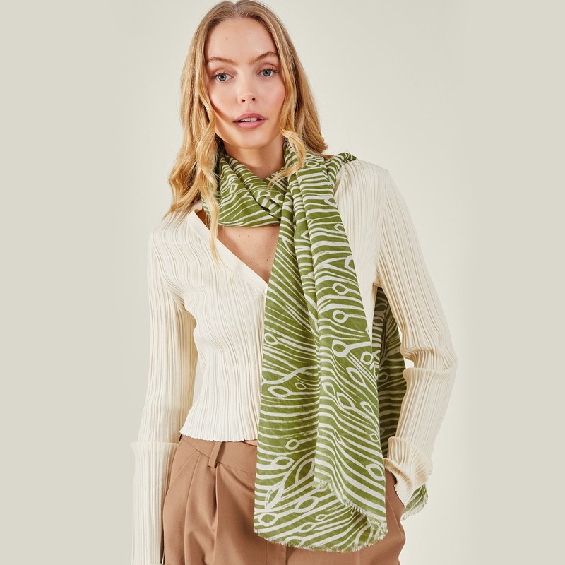 Accessorize London Women's Green Leaf Print Scarf