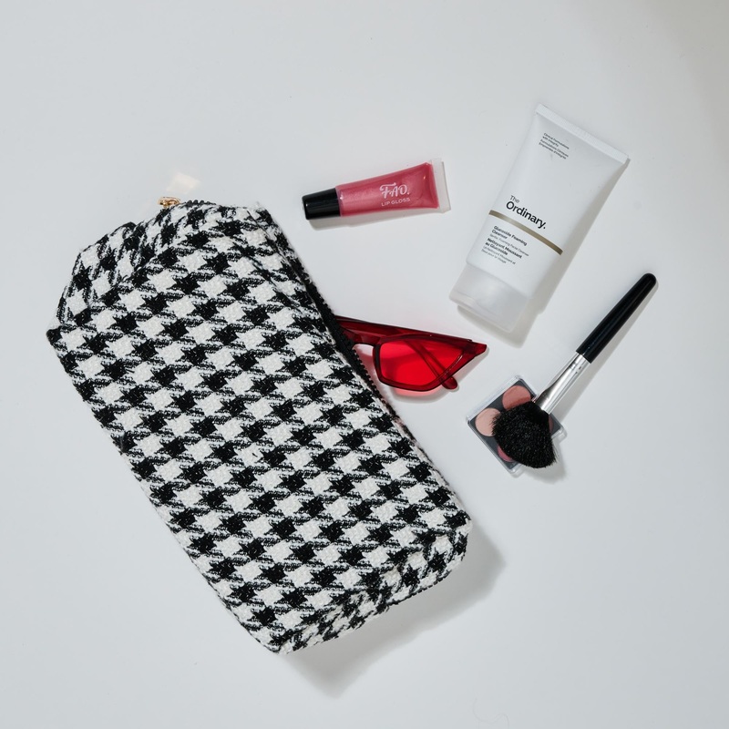Haute Tooth Cosmetic Pouch