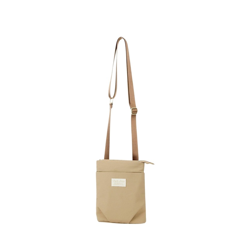 Legato Largo Fuwari Smart Phone Shoulder Bag (Beige)