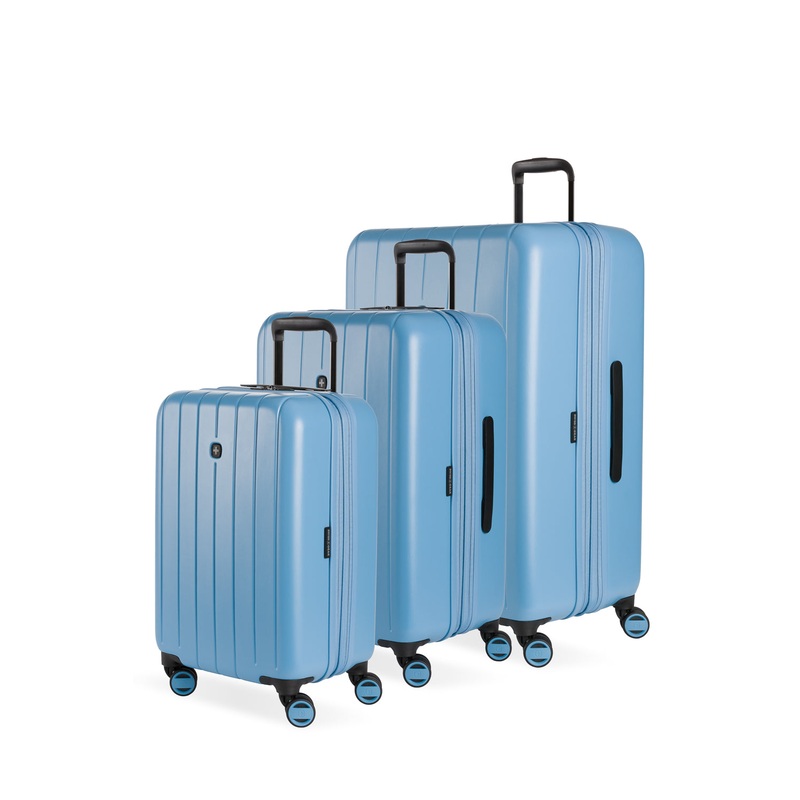 SWISSGEAR Wanderlust Pro 3-Piece Spinner Set in Light Blue