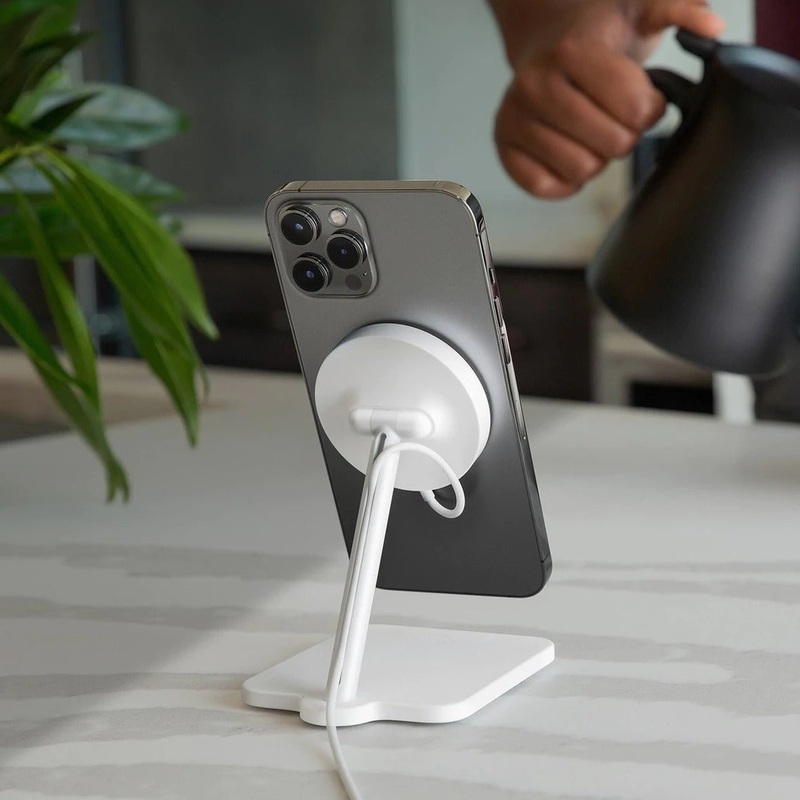 Fort for iPhone  - Phone Charging Stand
