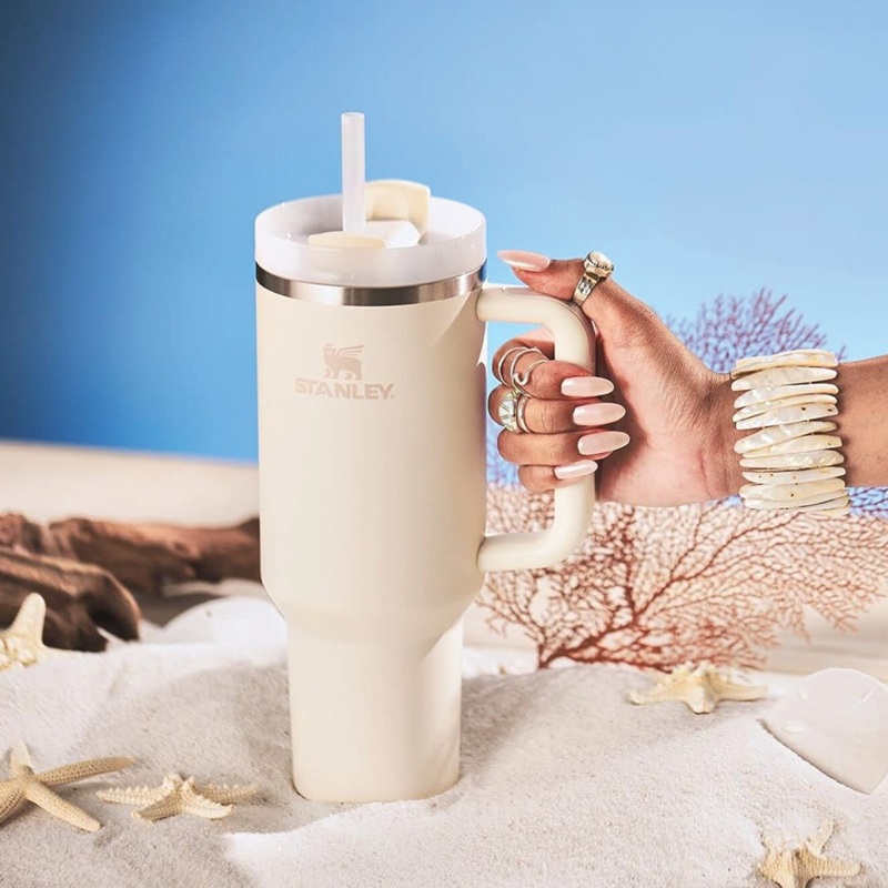 The Quencher H2.0 Flowstate Tumbler 40oz