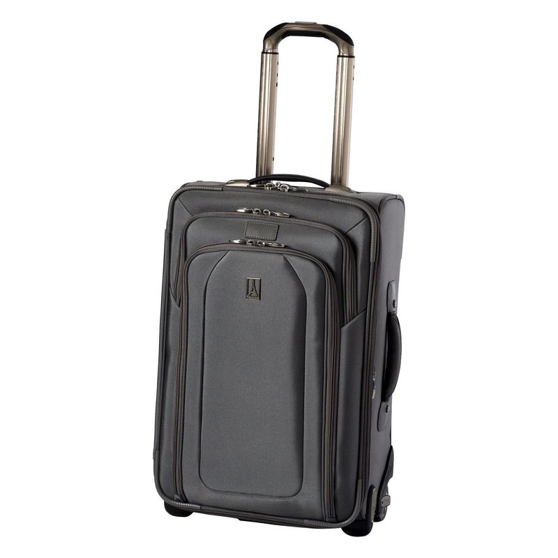 TravelPro Crew 8 22" Expandable Rollaboard Suiter