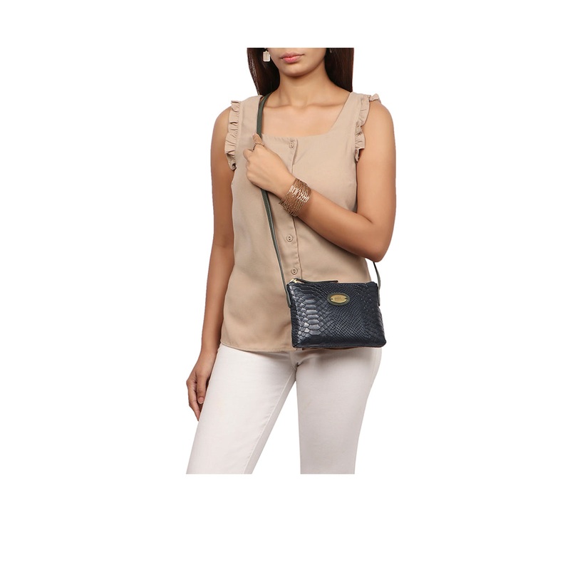 EE TERESA 03 SLING BAG