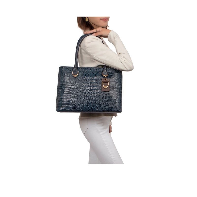 YANGTZE 02 TOTE BAG