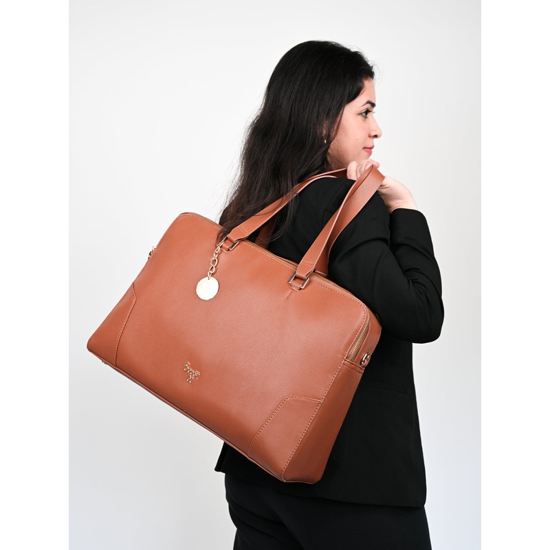 Roughet Tan Oversize Camera Bag